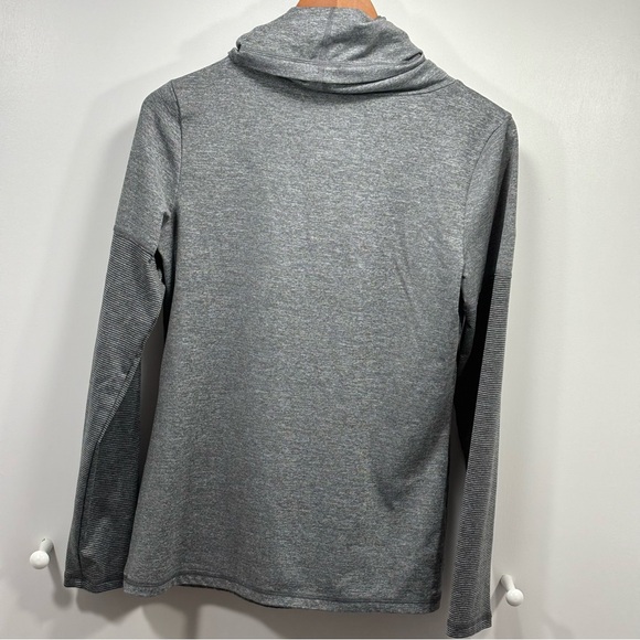 4/$25 Danskin Now fitted women’s Size M cowl neck Long-sleeve Dri-More - Picture 6 of 6